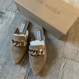 Steve Madden Friends Pointed Toe Mule